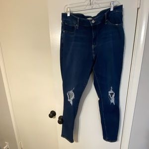 711 Skinny Levi Jeans